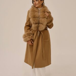 Langer Cashmere Mantel mit Fuchsfellkragen und Manschetten