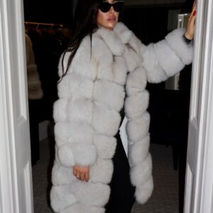 Mantel mit überlappendem langen Kragen