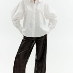 ENES Nissa Lederhose mit strukturierter Oberfläche