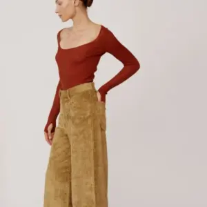 PETAR PETROV Top-Muse